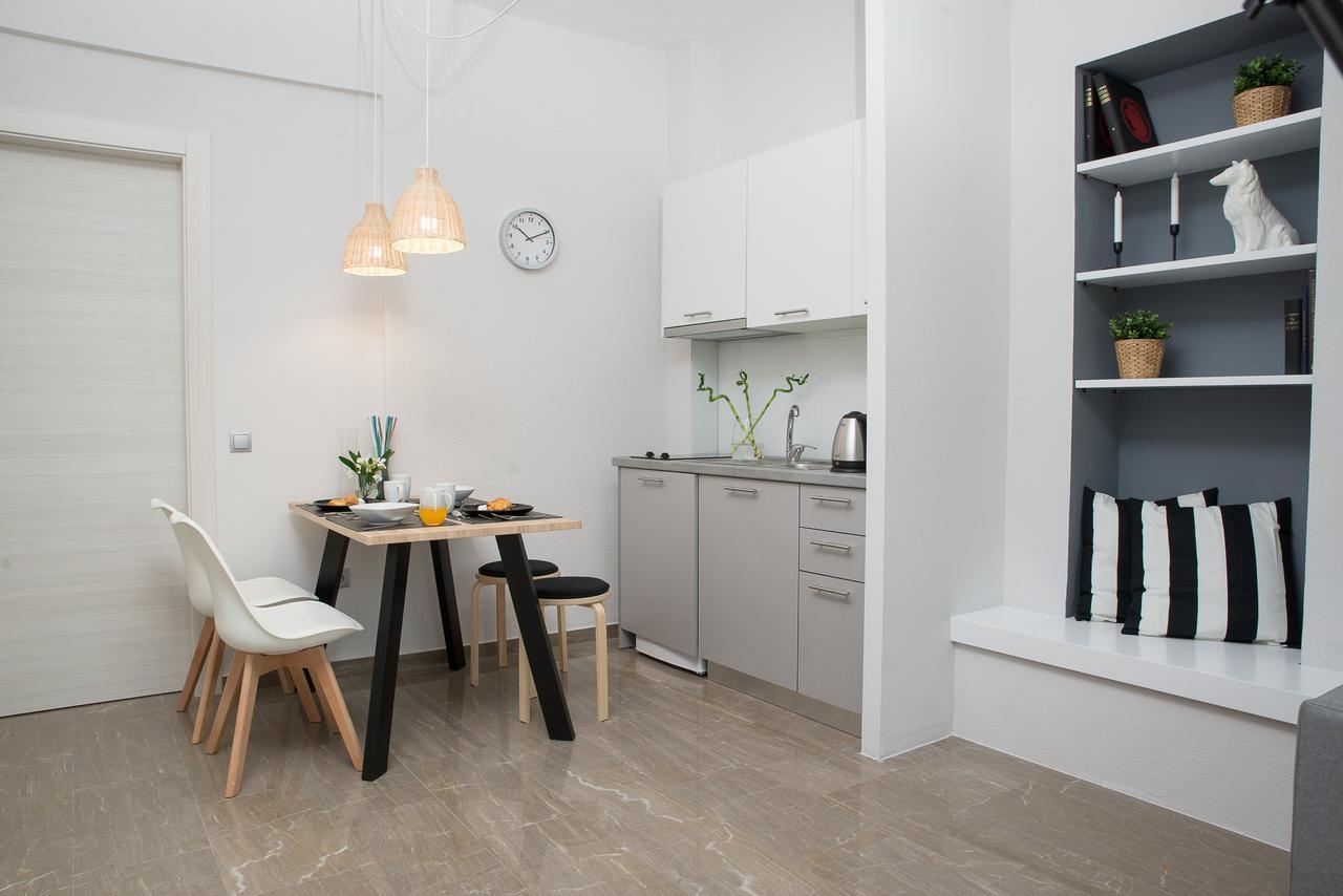 Palio Grey Apartments Palaiontsiflikion Exterior photo